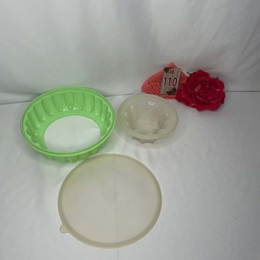 Vintage Tupperware Jello Mold 3 Piece Set Lime Green - Picture 2 of 7